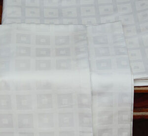 Solid Box White 300 TC 100% Cotton Bedsheet & Pillow Cover Set