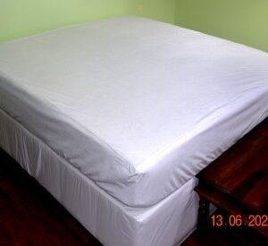 TPU coated White Terry Mattress Protector (Fluid Proof)
