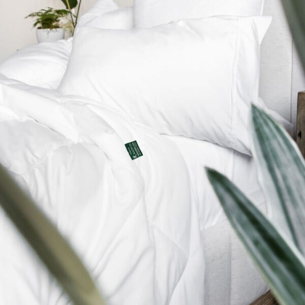 1 cm Satin Striped White 220 TC 100% Cotton Duvet Cover