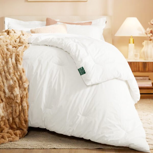 6 mm Pin Striped Satin White 230 TC 100% Cotton Duvet Cover